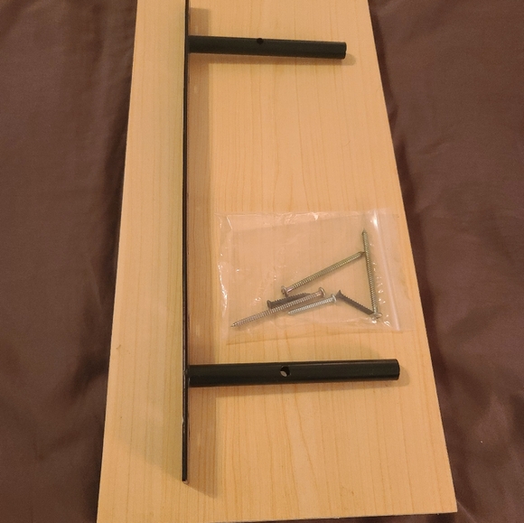 Tan floating shelf - Picture 3 of 4